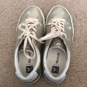 Gold star tennis shoes